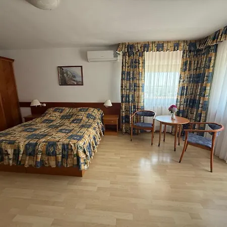 Vesta Apartamento *